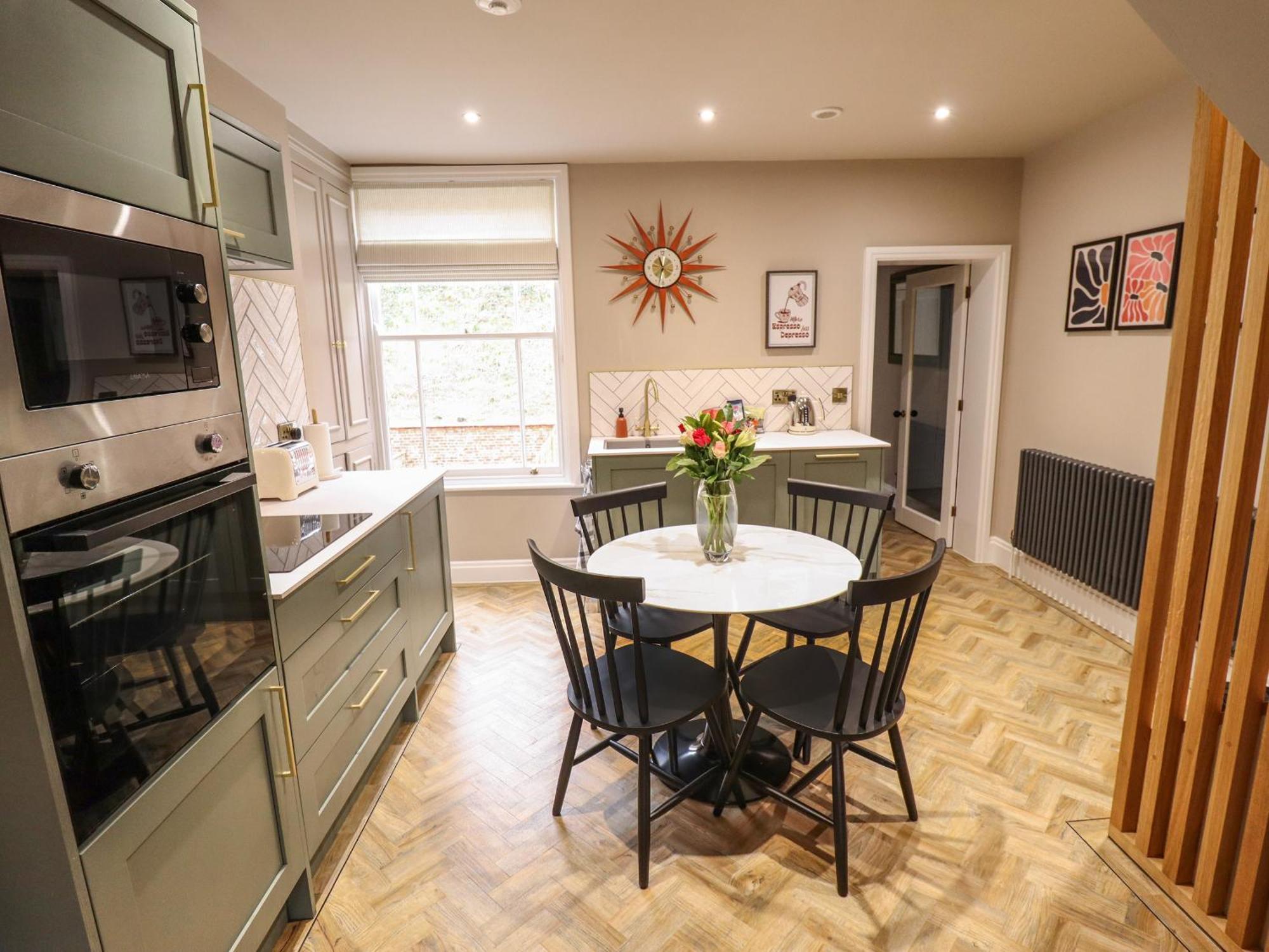 Вилла 17 Union Road House Линкольн Экстерьер фото